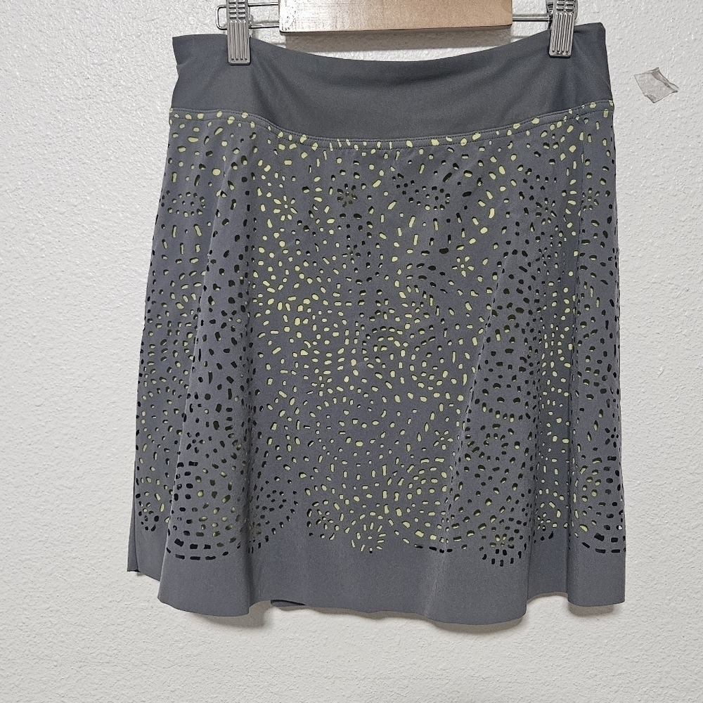 Title Nine skort size small Gray and neon Yellow cutout design